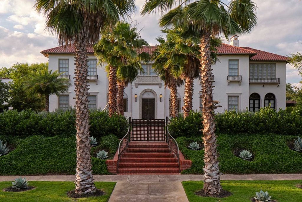 Historic Atlee Ayres home exterior, Jim Smith colorist, Campbell Landscape Architecture, Paper Moon Painting contractor