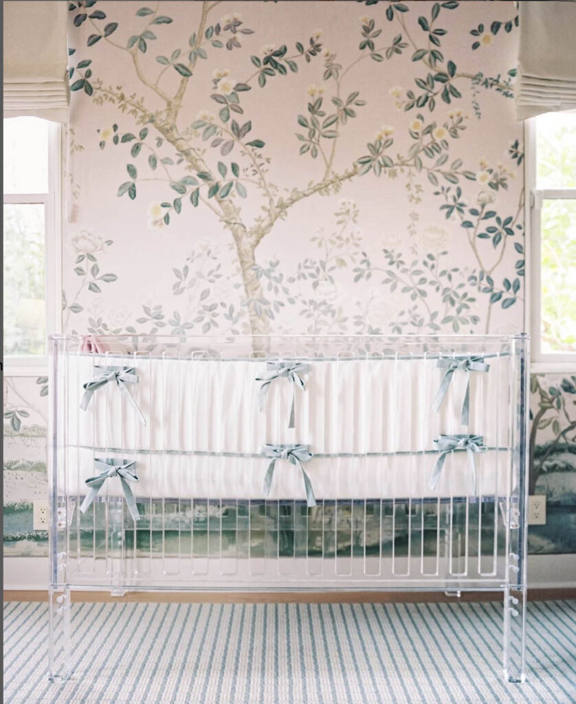 pink-chinoiserie-nursery-wallpaper-and-lucite-crib-vogeinteriors