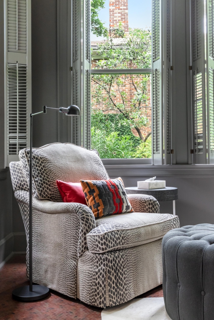cozy-reading-corner-grey-gray-walls-and-woodwork-paper-moon-painting-alamo-heights-interior-painter-side