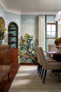 scenic-landscape-wallpaper-in-classic-dining-room