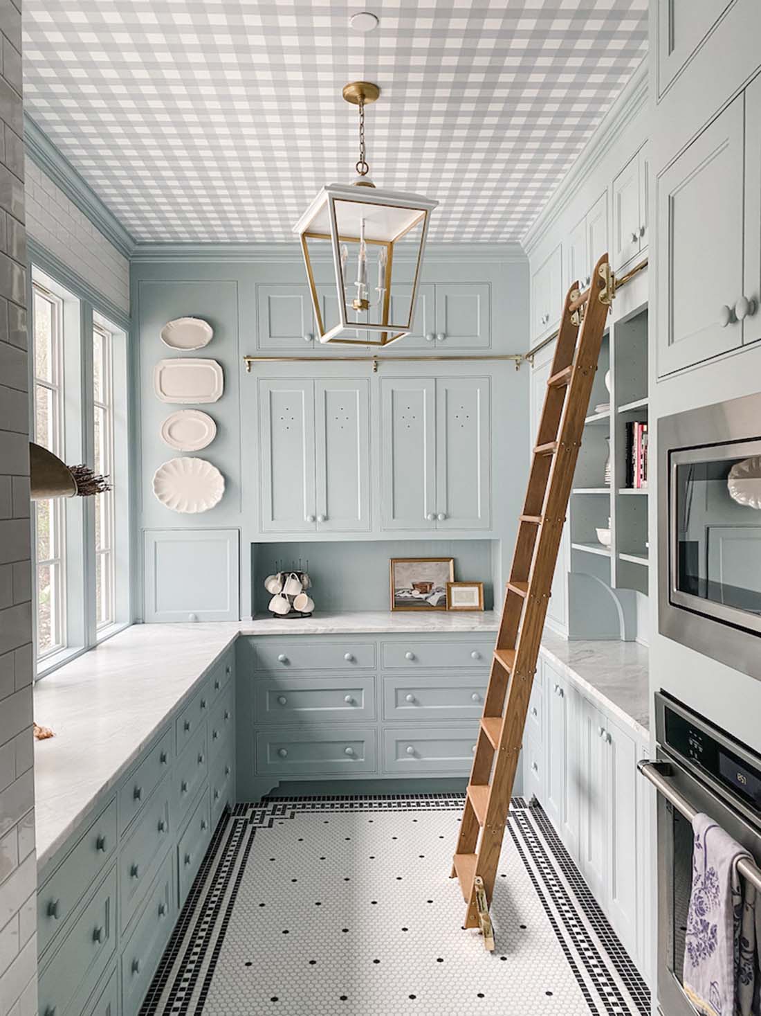 statement-ceiling-with-buffalo-check-wallpaper-in-butlers-pantry