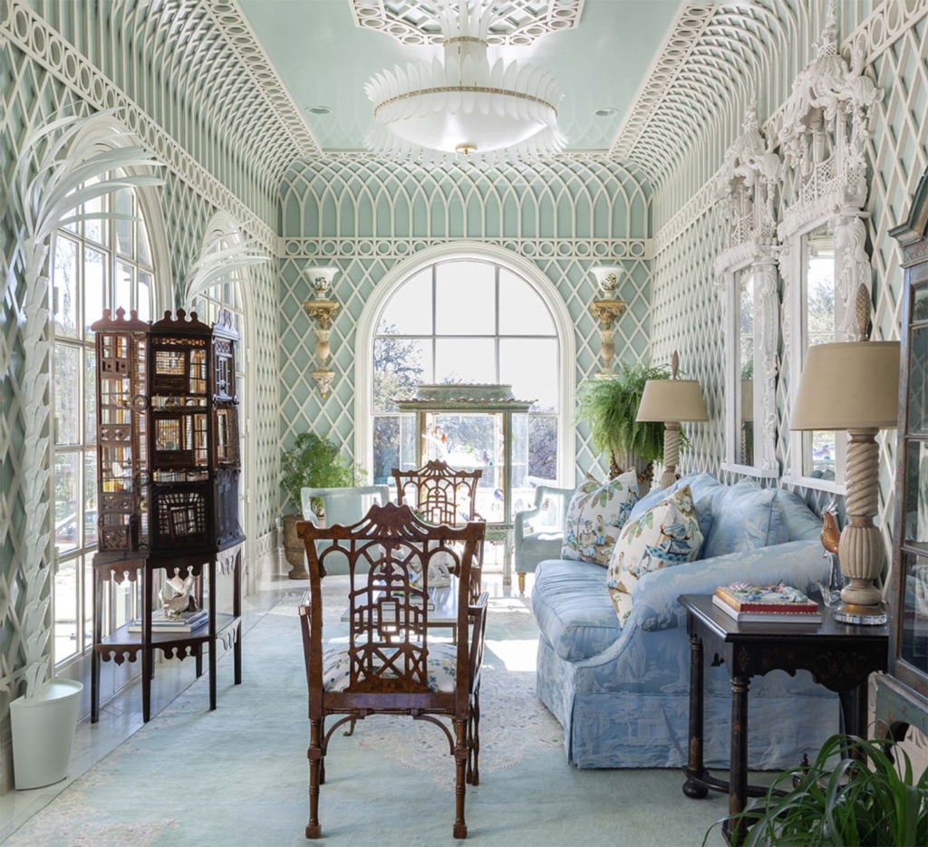 Want to Paint Your Walls in a High-Gloss Paint? The Pros and Cons of this High-End Look 1 high-gloss-walls-with-lattice-treillage-in-sunroom-cathlyn-davis-design-paper-moon-painting-wyeth-blue